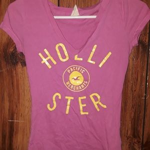 Hollister t shirt